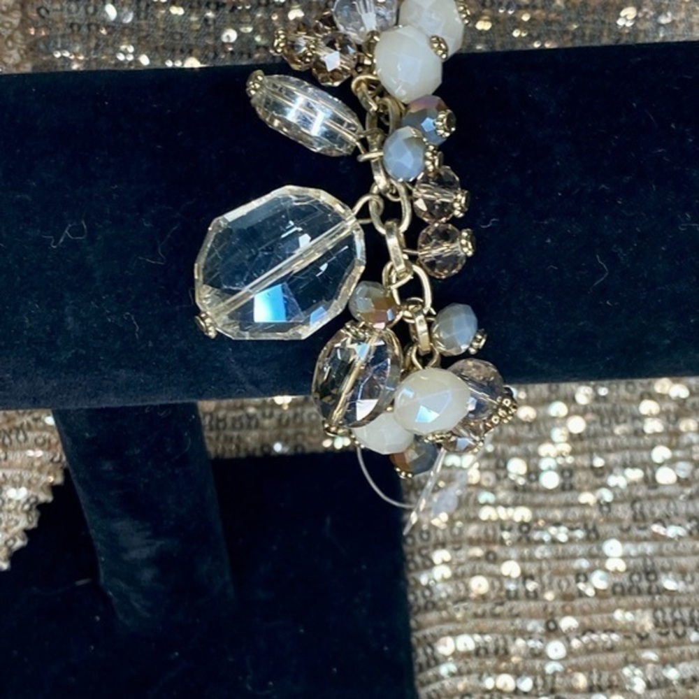🌸Fabulous SAKS 5th Avenue Bracelet💖